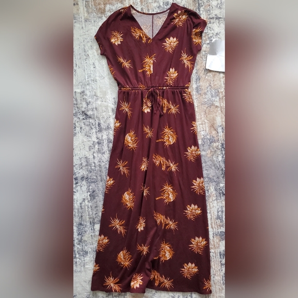 Hill Dresses Nwt Hill Maxi Dress In Maroon And Gold